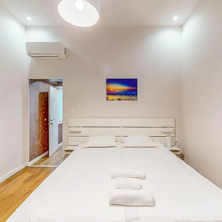 Apartman Markoni 2 *